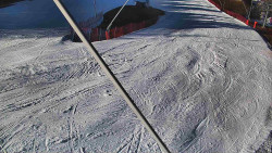 Spodní část sjezdovky skiareálu Karolinka