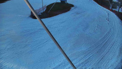 Spodní část sjezdovky skiareálu Karolinka