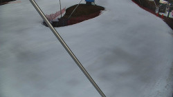 Spodní část sjezdovky skiareálu Karolinka