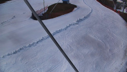 Spodní část sjezdovky skiareálu Karolinka