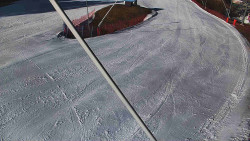 Spodní část sjezdovky skiareálu Karolinka