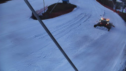 Spodní část sjezdovky skiareálu Karolinka