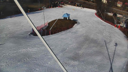 Spodní část sjezdovky skiareálu Karolinka