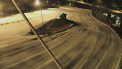 Spodní část sjezdovky skiareálu Karolinka