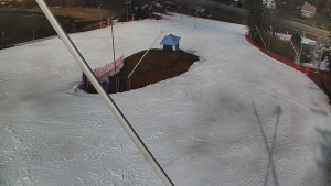 Skiareál Karolinka - Spodní část sjezdovky skiareálu Karolinka - 4.3.2026 v 11:15 Skiareál Karolinka - Spodní část sjezdovky skiareálu Karolinka - 4.3.2026 v 11:15