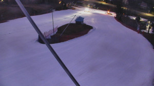 Skiareál Karolinka - Spodní část sjezdovky skiareálu Karolinka - 4.3.2026 v 18:02 Skiareál Karolinka - Spodní část sjezdovky skiareálu Karolinka - 4.3.2026 v 18:02