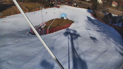 Spodní část sjezdovky skiareálu Karolinka