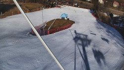 Spodní část sjezdovky skiareálu Karolinka