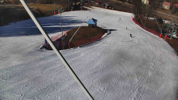 Spodní část sjezdovky skiareálu Karolinka