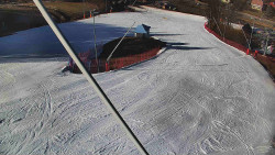 Spodní část sjezdovky skiareálu Karolinka