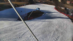 Spodní část sjezdovky skiareálu Karolinka