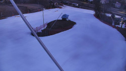 Spodní část sjezdovky skiareálu Karolinka