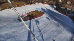 Spodní část sjezdovky skiareálu Karolinka