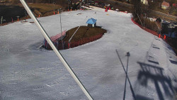 Spodní část sjezdovky skiareálu Karolinka