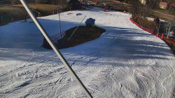 Spodní část sjezdovky skiareálu Karolinka