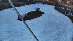 Spodní část sjezdovky skiareálu Karolinka