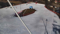 Spodní část sjezdovky skiareálu Karolinka