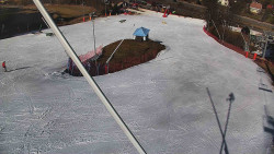 Spodní část sjezdovky skiareálu Karolinka