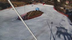 Spodní část sjezdovky skiareálu Karolinka