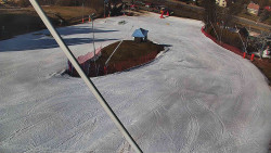 Spodní část sjezdovky skiareálu Karolinka