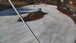 Spodní část sjezdovky skiareálu Karolinka