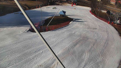 Spodní část sjezdovky skiareálu Karolinka