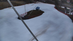 Spodní část sjezdovky skiareálu Karolinka