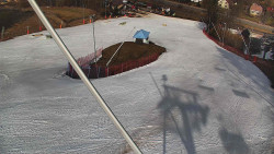 Spodní část sjezdovky skiareálu Karolinka