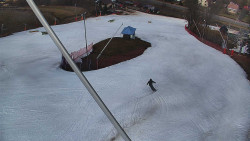 Spodní část sjezdovky skiareálu Karolinka