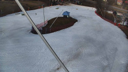 Spodní část sjezdovky skiareálu Karolinka