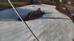 Spodní část sjezdovky skiareálu Karolinka