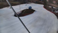 Spodní část sjezdovky skiareálu Karolinka