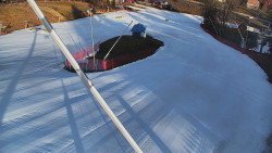 Spodní část sjezdovky skiareálu Karolinka