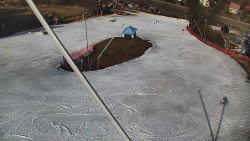 Spodní část sjezdovky skiareálu Karolinka