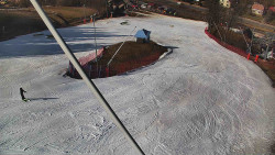 Spodní část sjezdovky skiareálu Karolinka