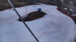 Spodní část sjezdovky skiareálu Karolinka