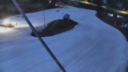 Spodní část sjezdovky skiareálu Karolinka