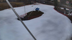 Spodní část sjezdovky skiareálu Karolinka