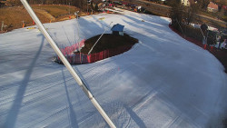 Spodní část sjezdovky skiareálu Karolinka