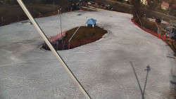 Spodní část sjezdovky skiareálu Karolinka