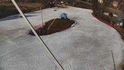 Spodní část sjezdovky skiareálu Karolinka