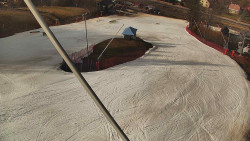 Spodní část sjezdovky skiareálu Karolinka