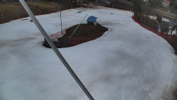 Spodní část sjezdovky skiareálu Karolinka