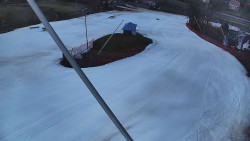 Spodní část sjezdovky skiareálu Karolinka