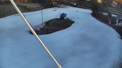 Spodní část sjezdovky skiareálu Karolinka