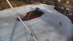 Spodní část sjezdovky skiareálu Karolinka