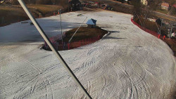 Spodní část sjezdovky skiareálu Karolinka