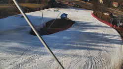 Spodní část sjezdovky skiareálu Karolinka