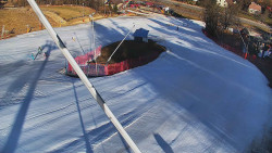 Spodní část sjezdovky skiareálu Karolinka