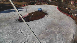 Spodní část sjezdovky skiareálu Karolinka